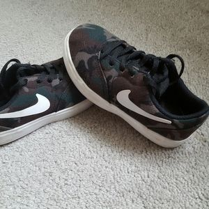 Camouflage Camo Green Nike Sneakers Shoes Boys 11